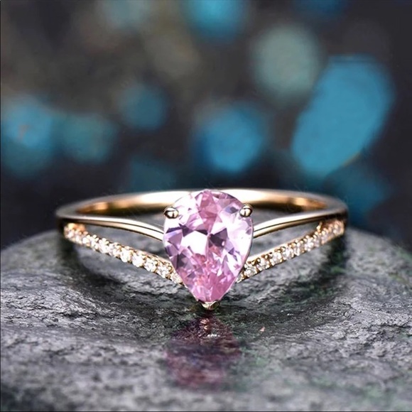 New Rose Gold Sapphire Pear Cut Women’s Ring - Picture 3 of 6